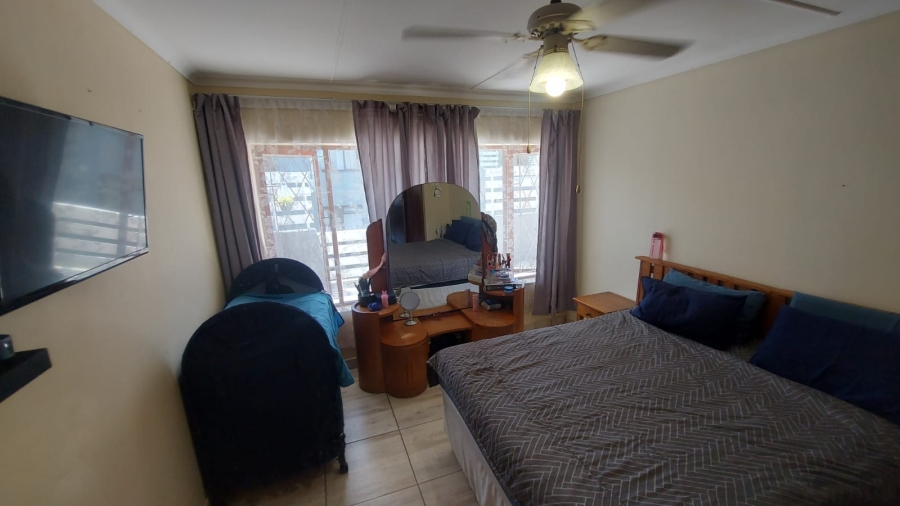 2 Bedroom Property for Sale in Beacon Bay Eastern Cape